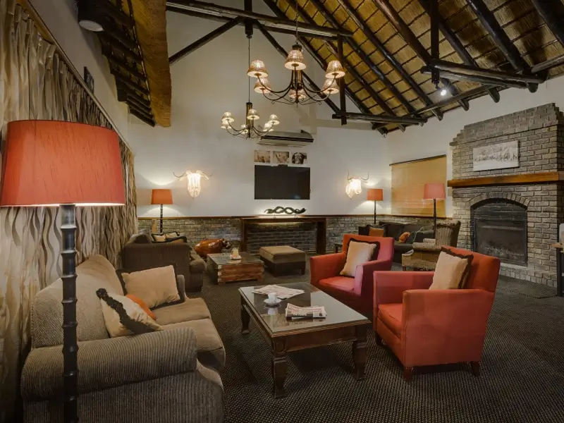 The lounge at Bakubung Bush Lodge 